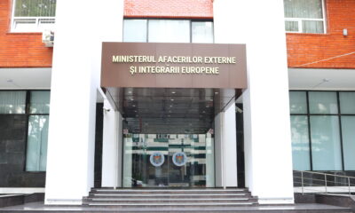 Procurorii și SIS au descins la Ministerul de Externe