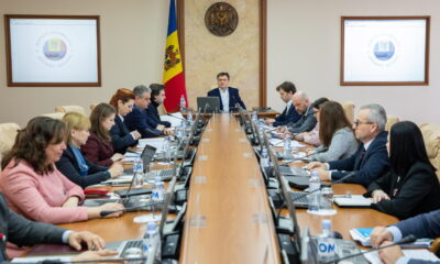 Guvernul anunță reangajarea asistenților personali din Chișinău. Recean îl acuză pe Ceban de decizii ilegale
