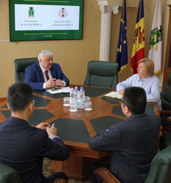 Peste 500 de studenți din China vor continua studiile la Universitatea de Stat din Moldova, începînd cu noul an de studii