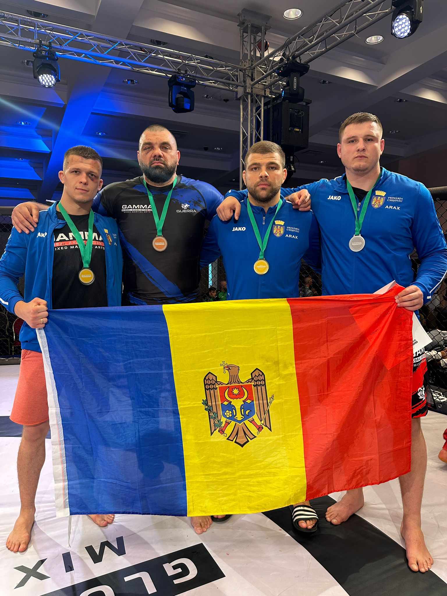 (VIDEO) Sportivii Federației de Lupte Universale au devenit campioni europeni la Campionatul Europei la MMA (GAMMA)