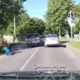 VIDEO O șoferiță grăbită a lovit o femeie pe acostament, după efectuarea unei depășiri periculoase